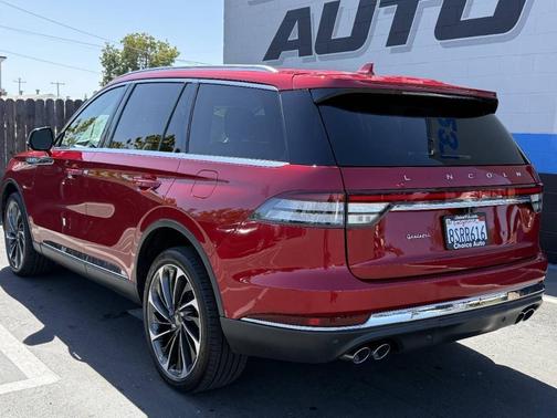 Red Carpet 2020 Lincoln Aviator Reserve AWD