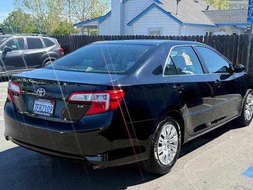 2014 Toyota Camry LE