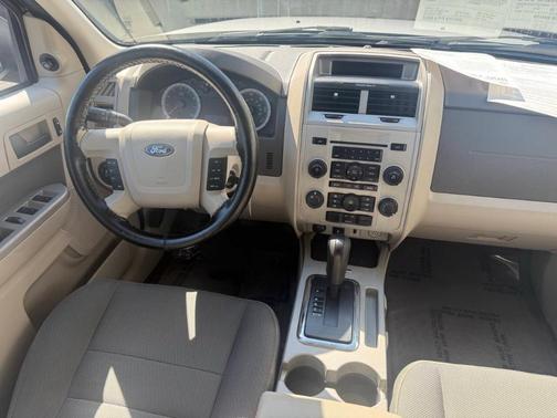 2009 Ford Escape XLT