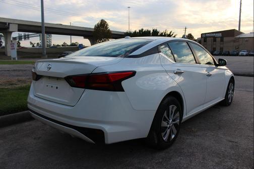 2020 Nissan Altima S FWD