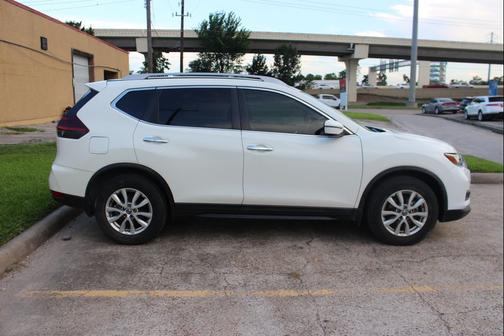Glacier White 2019 Nissan Rogue S