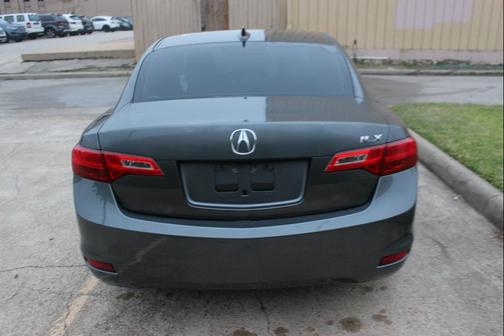 2013 Acura ILX 2.0L w/Premium Package