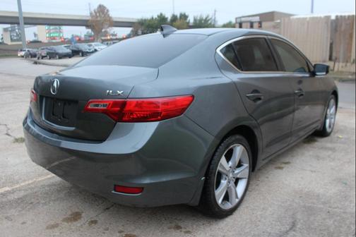 2013 Acura ILX 2.0L w/Premium Package