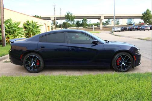 2016 Dodge Charger SE