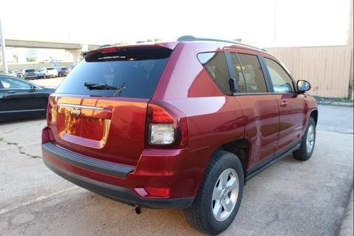 Deep Cherry Red Crystal Pearlcoat 2016 Jeep Compass Latitude