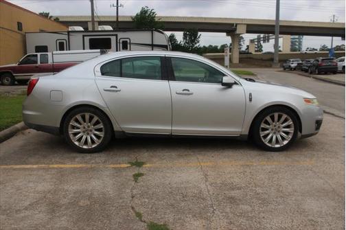 2011 Lincoln MKS Base