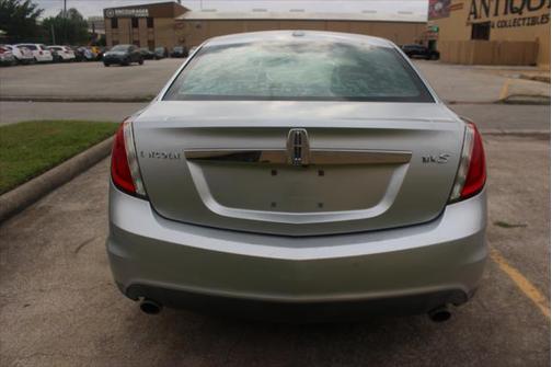 2011 Lincoln MKS Base
