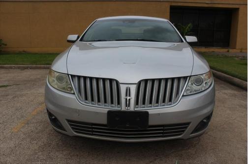 2011 Lincoln MKS Base