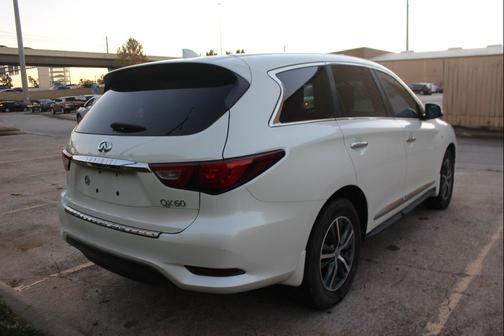 2017 INFINITI QX60 Base