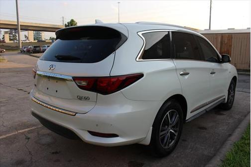 2016 INFINITI QX60 Base