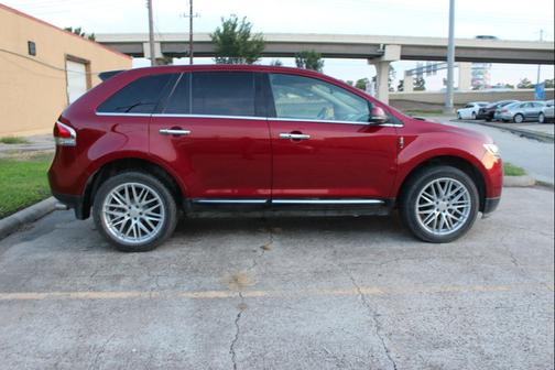 Ruby Red Metallic Tinted Clearcoat 2013 Lincoln MKX Base