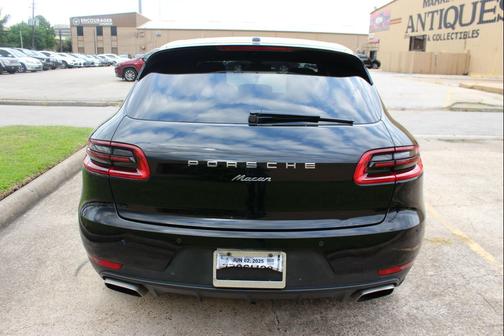 2018 Porsche Macan Sport Edition