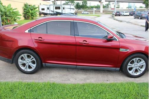 2013 Ford Taurus SEL