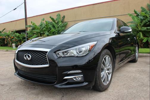 Black 2015 INFINITI Q50 Premium