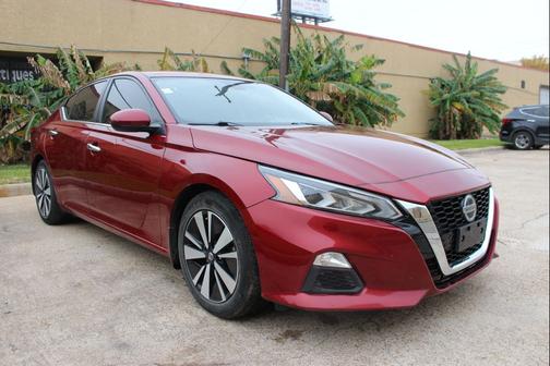 2022 Nissan Altima 2.5 SV