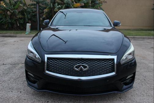 2015 INFINITI Q70 3.7
