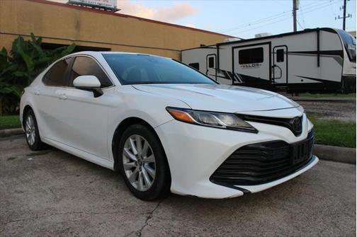 2020 Toyota Camry LE