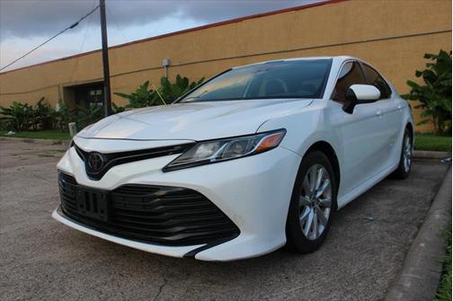 2020 Toyota Camry LE