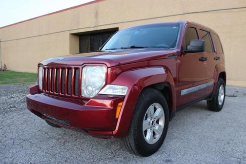 Photo 1 of 36 of 2012 Jeep Liberty Sport