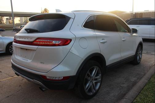 2015 Lincoln MKC Base