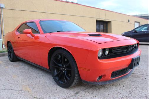 2017 Dodge Challenger SXT