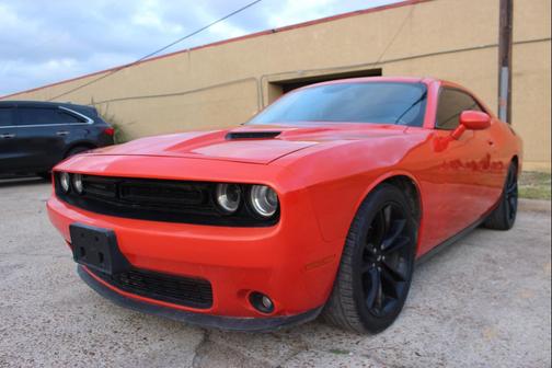 2017 Dodge Challenger SXT