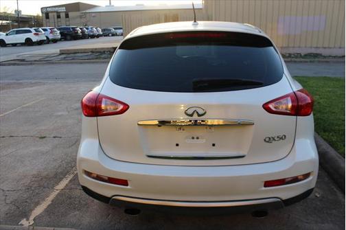2017 INFINITI QX50 Base