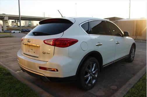 2017 INFINITI QX50 Base