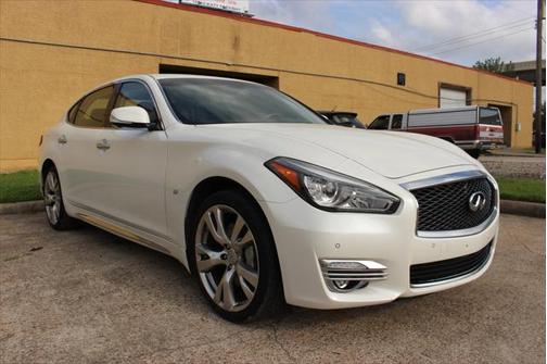 2018 INFINITI Q70L 3.7X LUXE