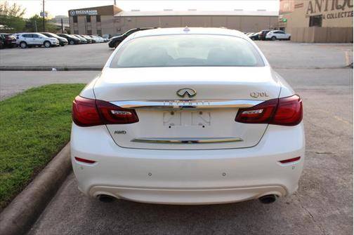 2018 INFINITI Q70L 3.7X LUXE