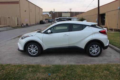 2019 Toyota C-HR XLE