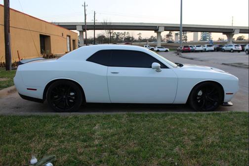 2017 Dodge Challenger SXT