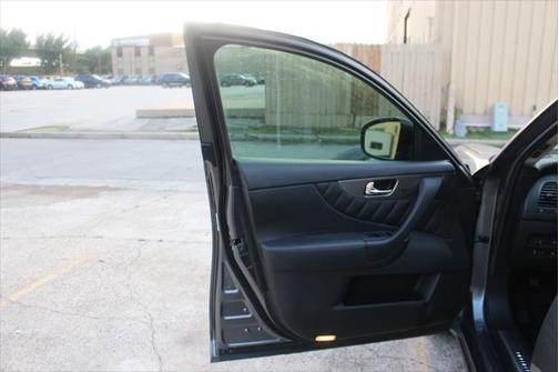 2015 INFINITI QX70 Base