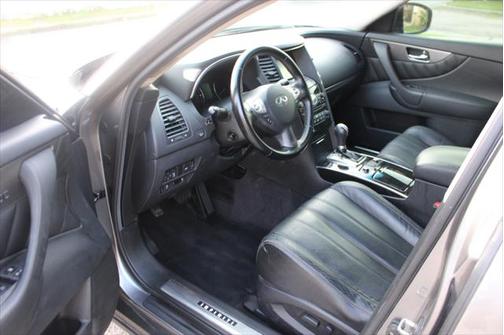 2015 INFINITI QX70 Base