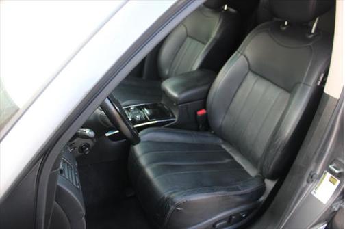 2015 INFINITI QX70 Base