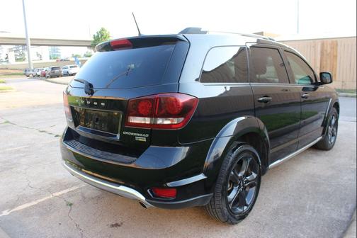 2019 Dodge Journey Crossroad