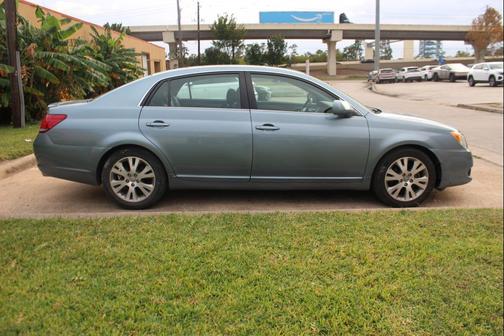 2008 Toyota Avalon XL