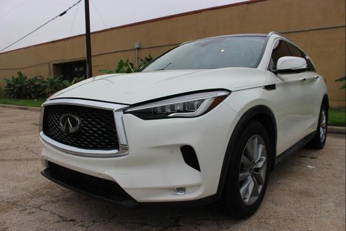 Majestic White 2020 INFINITI QX50 ESSENTIAL