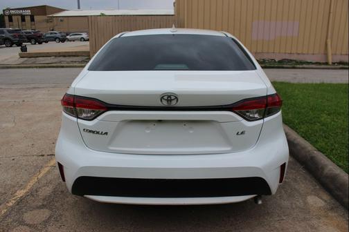 Super White 2020 Toyota Corolla LE