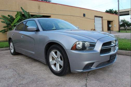 Billet Silver Metallic Clearcoat 2014 Dodge Charger SE