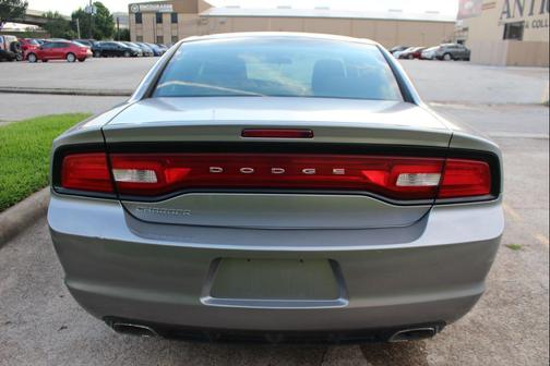 Billet Silver Metallic Clearcoat 2014 Dodge Charger SE