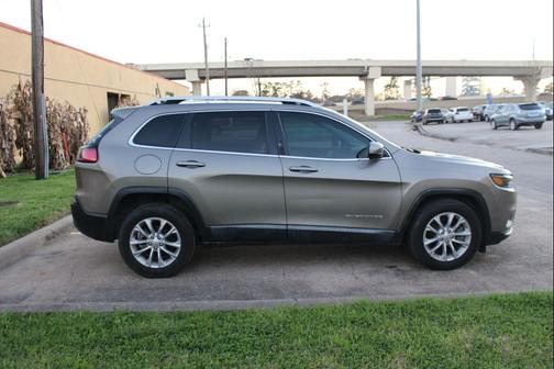 2019 Jeep Cherokee Latitude