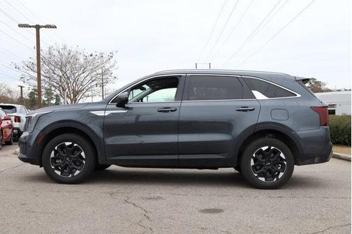 2024 Kia Sorento S