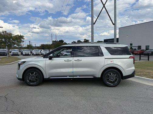 2026 Kia Carnival SX