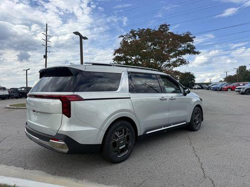 2026 Kia Carnival SX