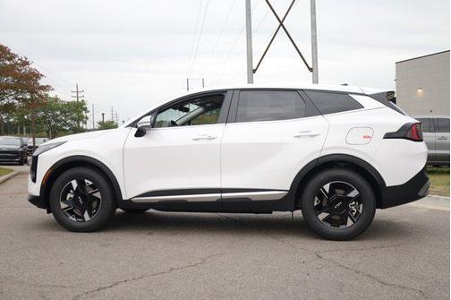 Glacial White Pearl 2026 Kia Sportage LX