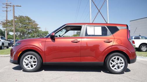 Mars Orange 2024 Kia Soul LX