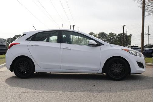 2016 Hyundai Elantra GT Base