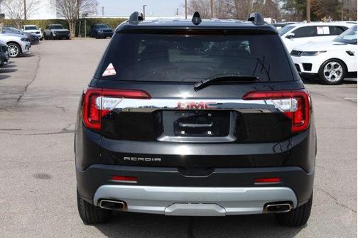 2023 GMC Acadia FWD SLT