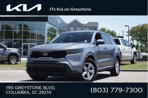 Everlasting Silver 2021 Kia Sorento LX